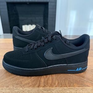 Nike Air Force 1 ‘07 Black/University Blue - Mens Size 8 - HV6223-001 B-Grade
